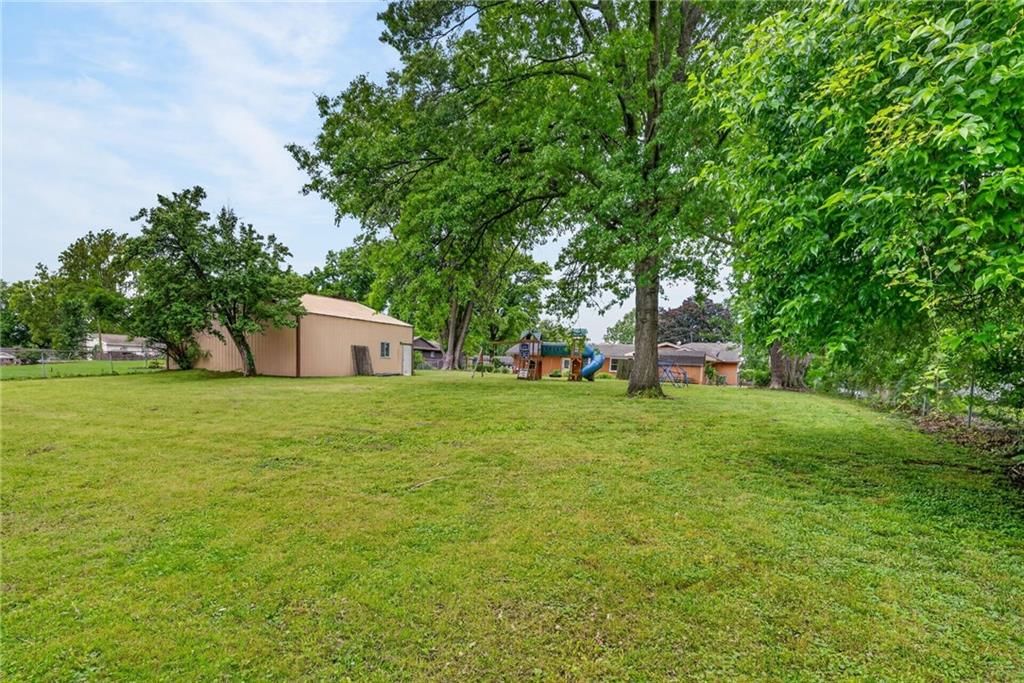 203 S Titus Avenue — photo 31
