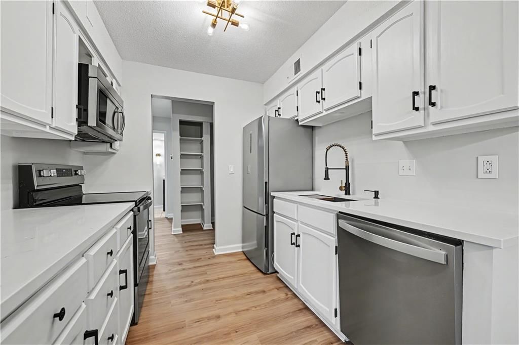 10106 W 96th Terrace — photo 4