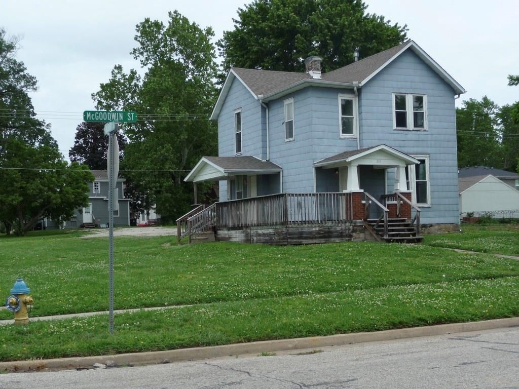 325 McGoodwin Street — photo 2