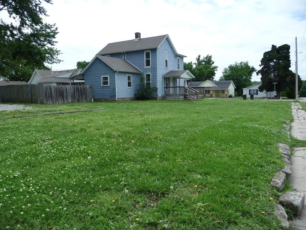 325 McGoodwin Street — photo 5