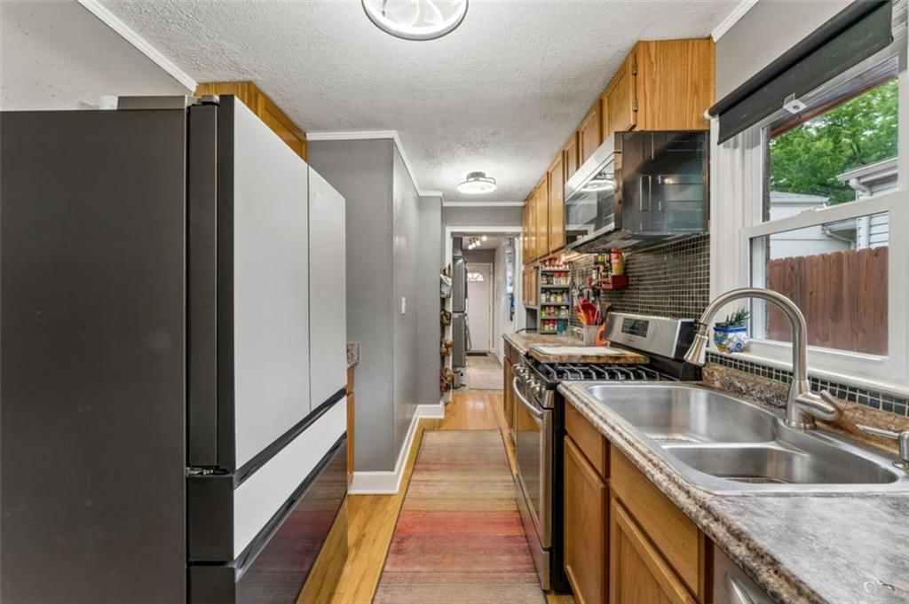 1102 S Leslie Avenue — photo 13