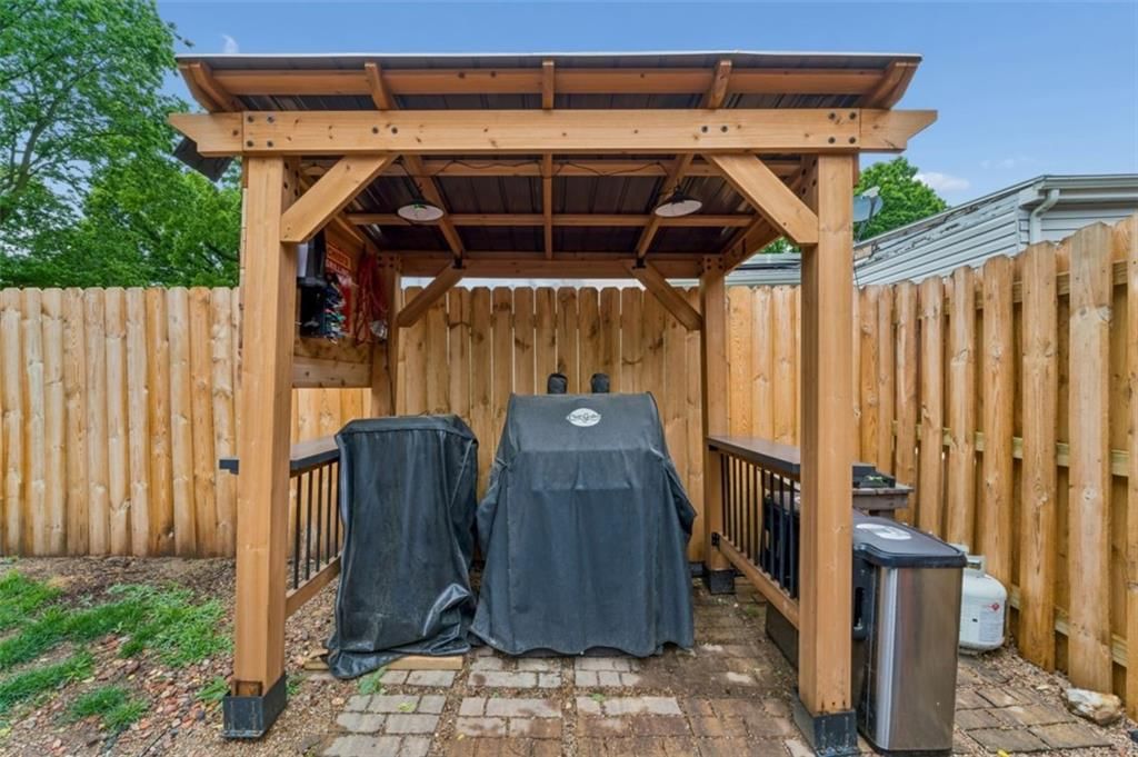1102 S Leslie Avenue — photo 33