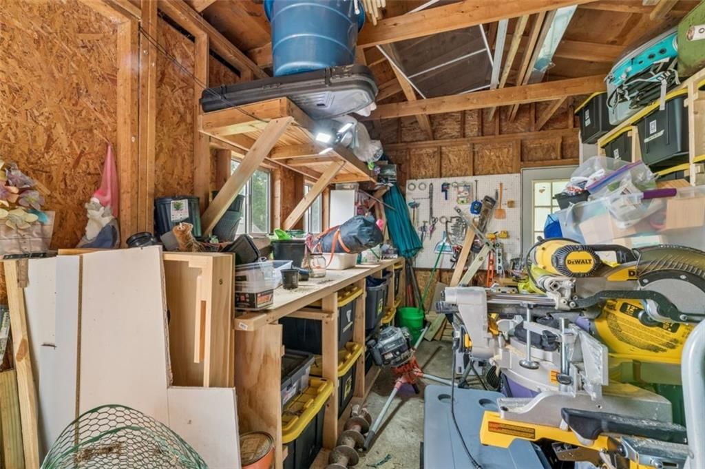 1102 S Leslie Avenue — photo 36
