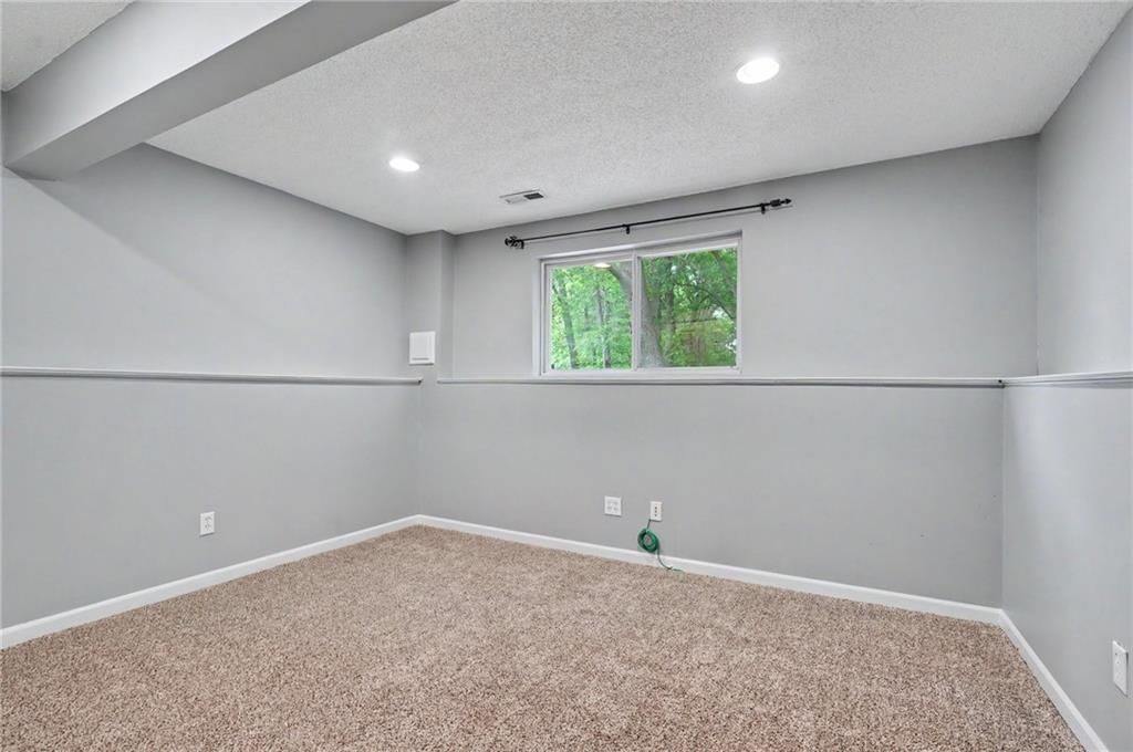 6340 Millridge Street — photo 36
