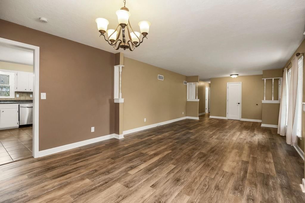 319 SE Ridgeview Drive — photo 6