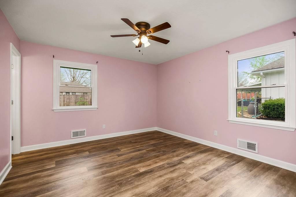 319 SE Ridgeview Drive — photo 13