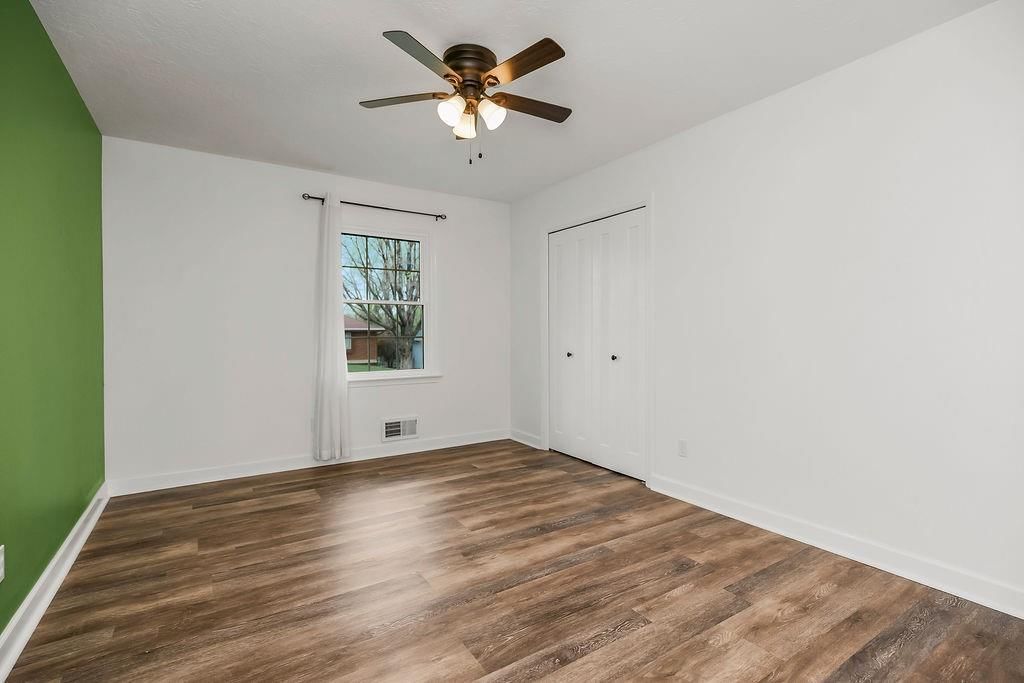 319 SE Ridgeview Drive — photo 15