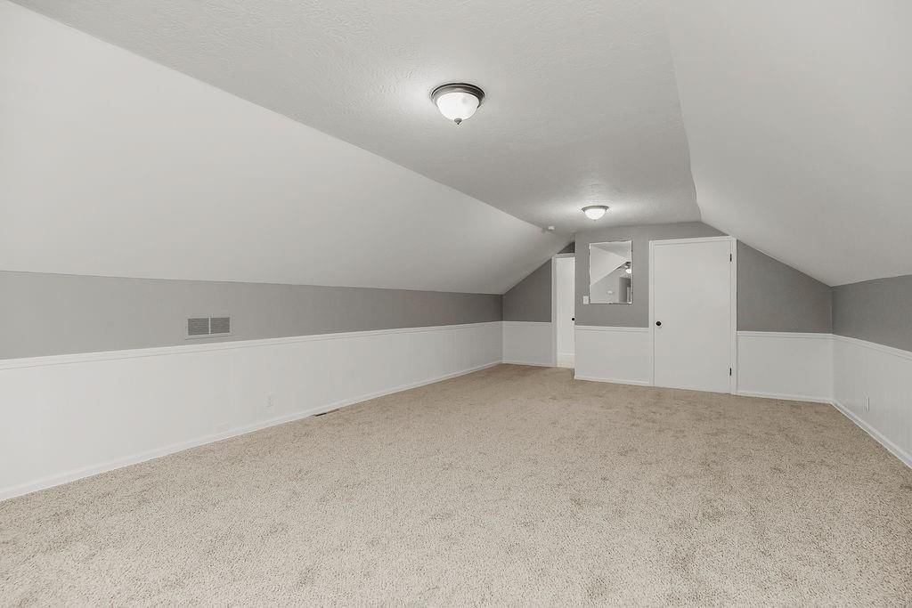 319 SE Ridgeview Drive — photo 19
