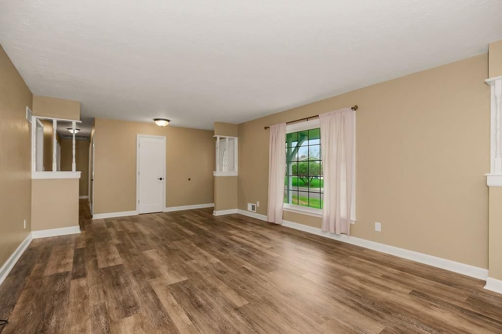 319 SE Ridgeview Drive — photo 21