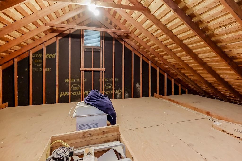 319 SE Ridgeview Drive — photo 33
