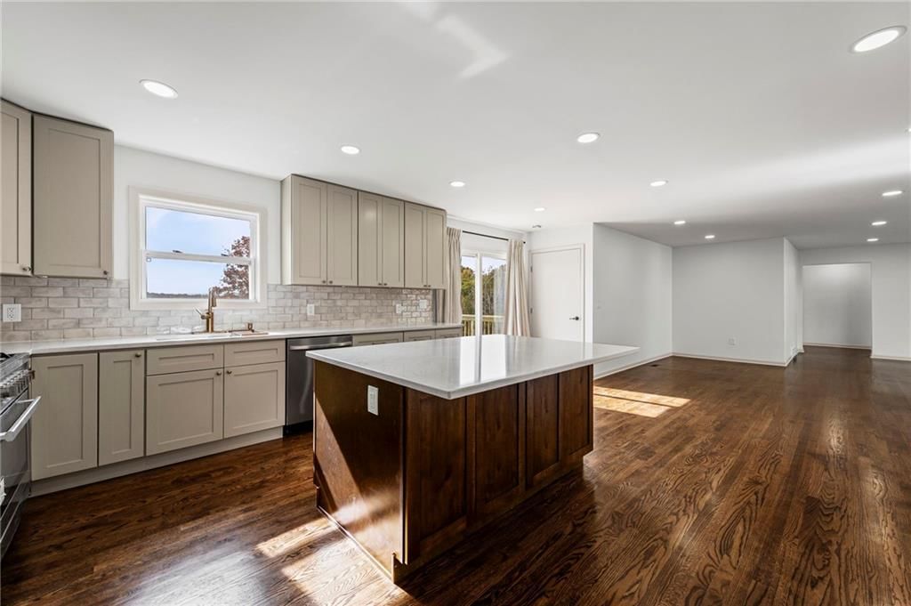 1309 W 100TH Terrace — photo 13