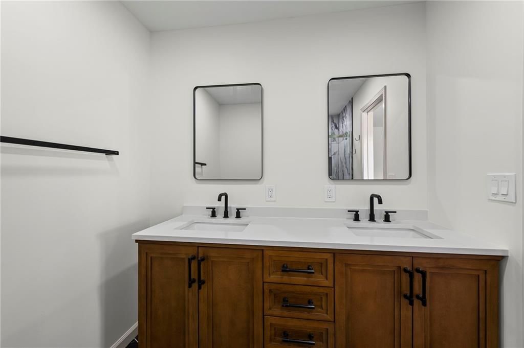 1309 W 100TH Terrace — photo 19