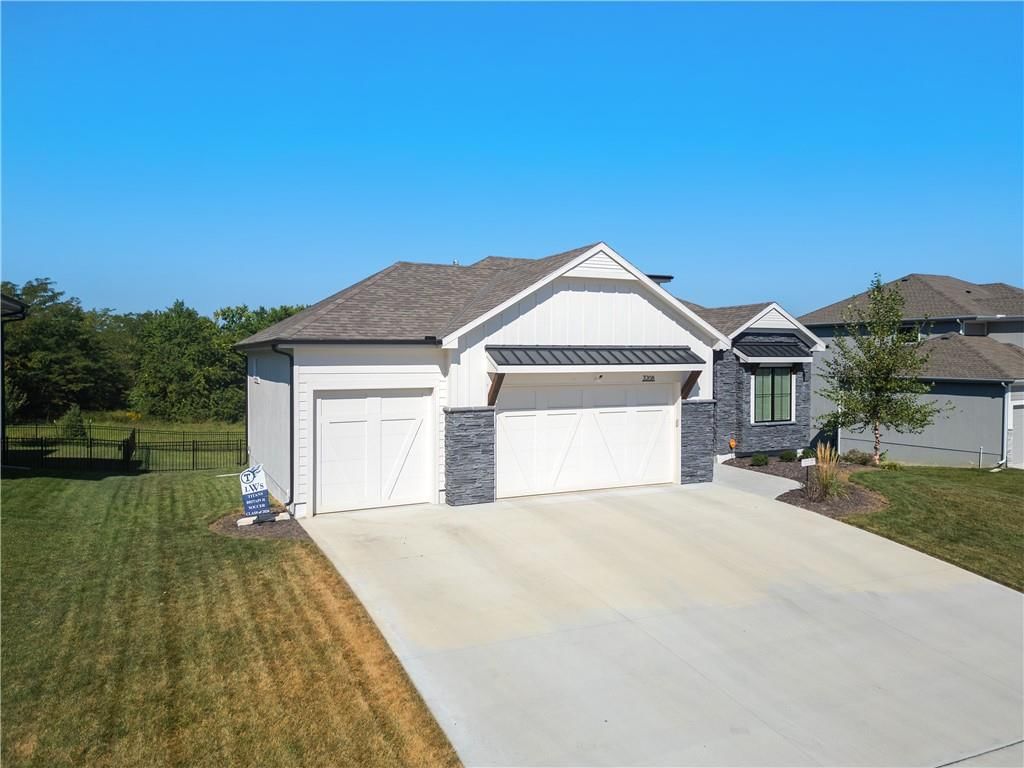 3208 Saddlebred Terrace — photo 3