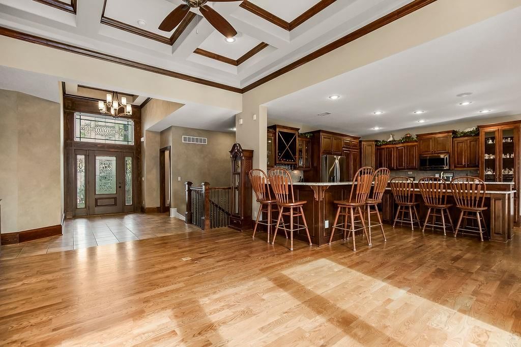 6817 Millbrook Street — photo 8