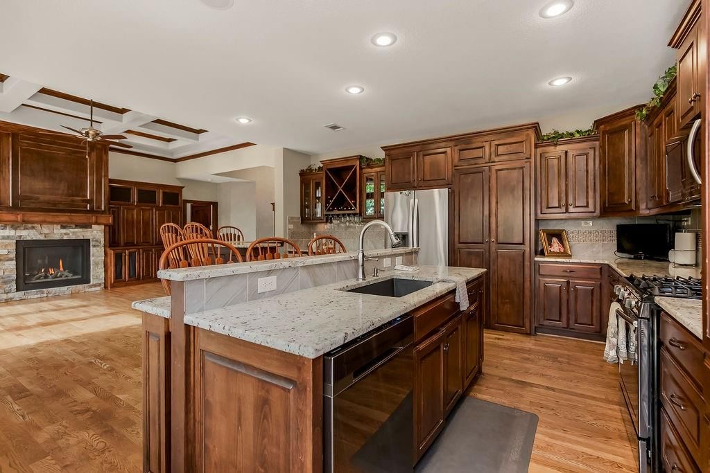 6817 Millbrook Street — photo 12