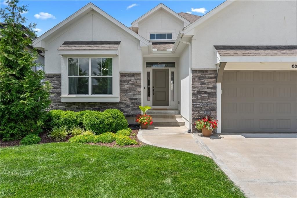 8882 McCoy Street — photo 2