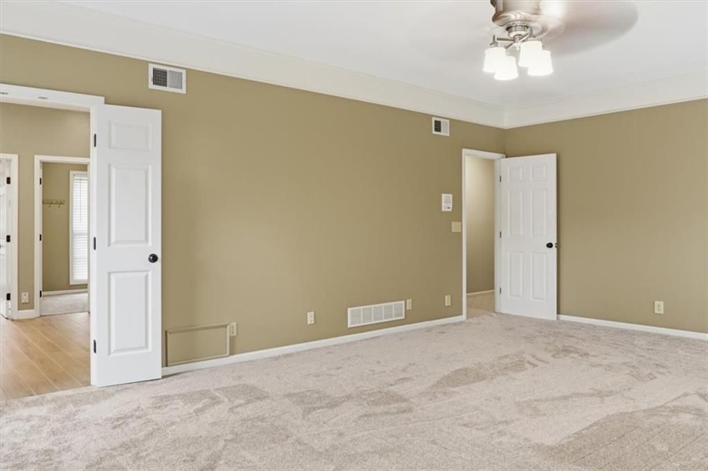 8601 W 139th Street — photo 39