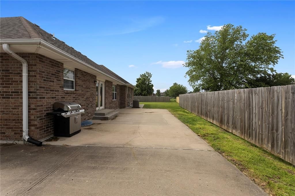 700 Mount Hope Circle — photo 32