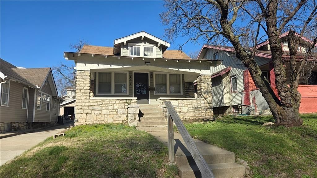 402 Van Brunt Boulevard — photo 20