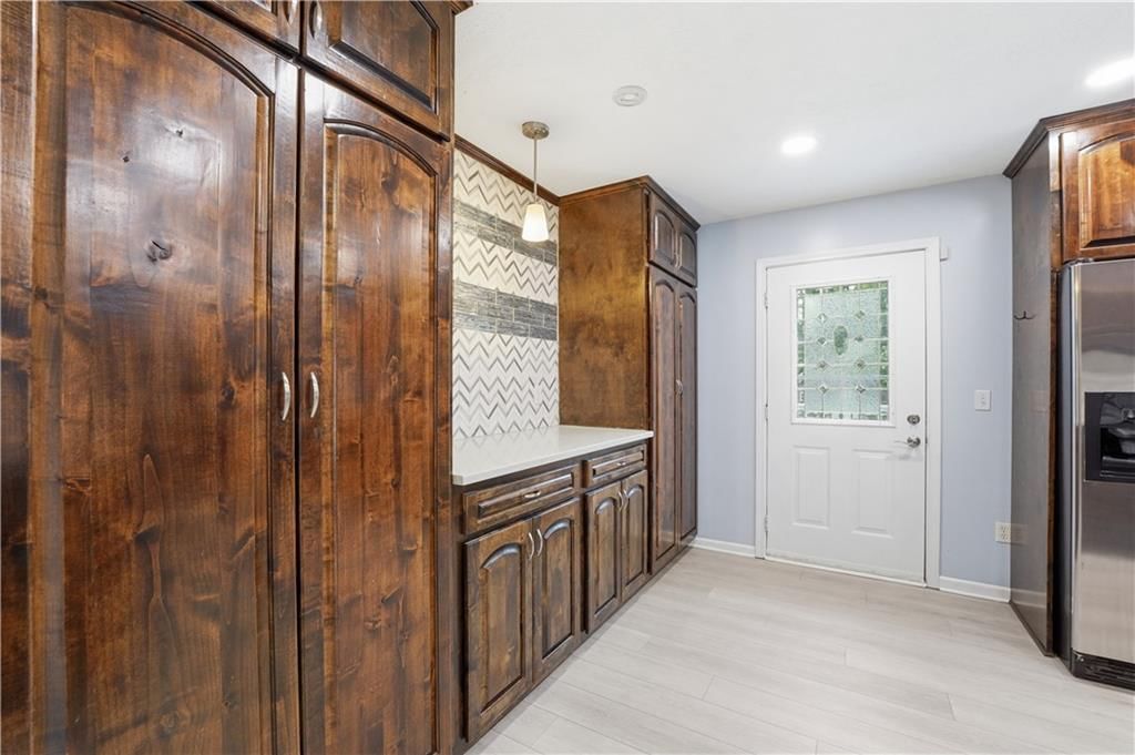 15132 S Locust Street — photo 7