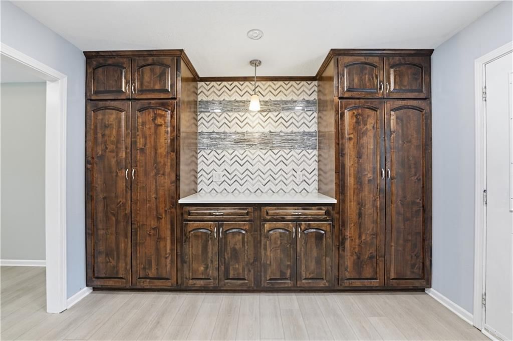 15132 S Locust Street — photo 8