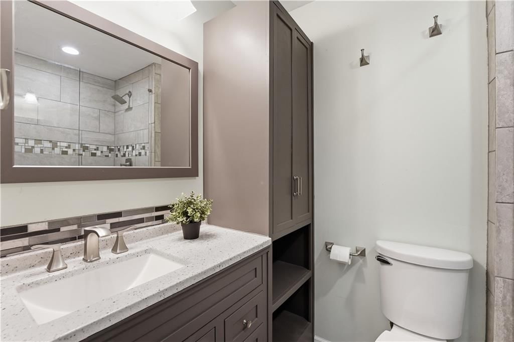 15132 S Locust Street — photo 16
