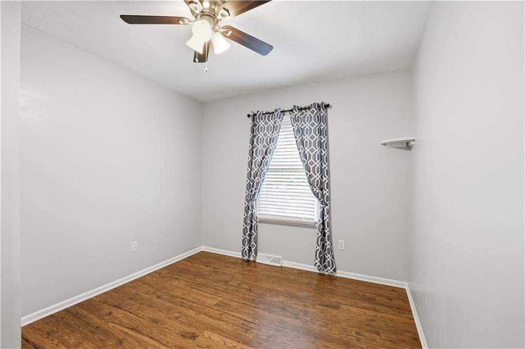 15132 S Locust Street — photo 17