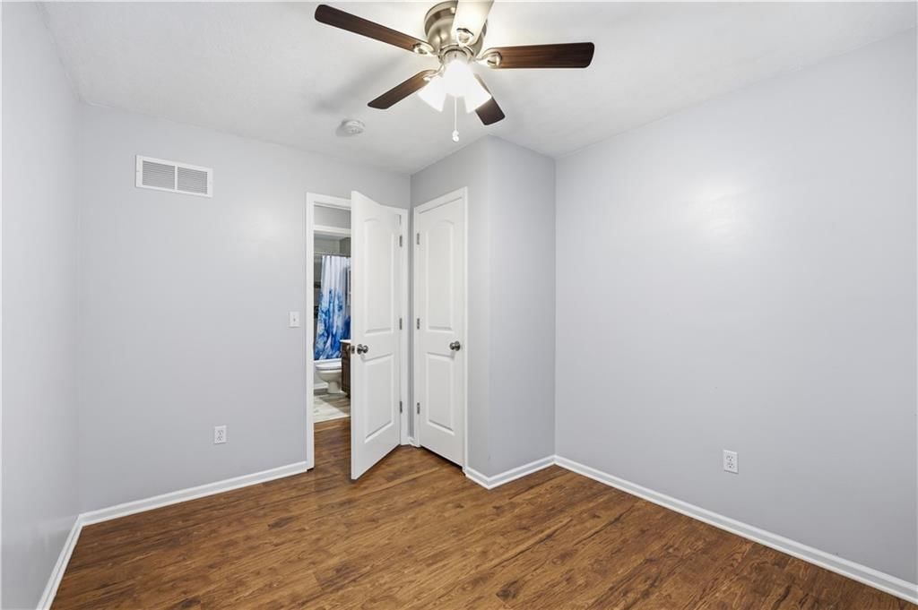 15132 S Locust Street — photo 18