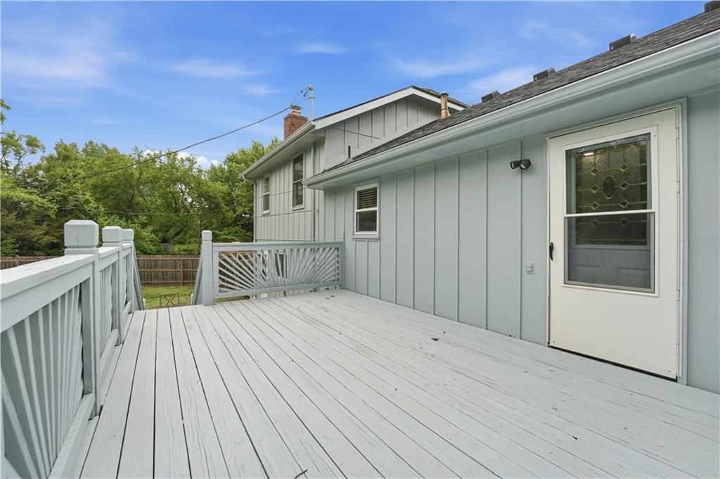 15132 S Locust Street — photo 33