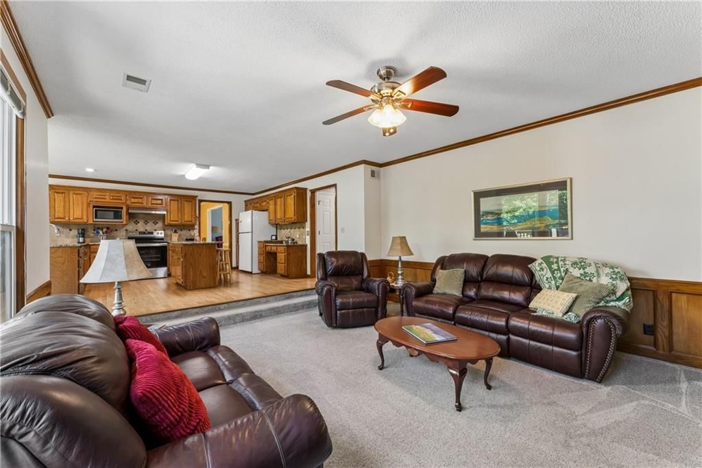 11429 S Northwood Circle — photo 8