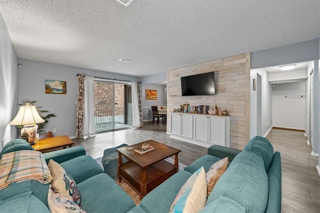 10104 W 96th Street — photo 5