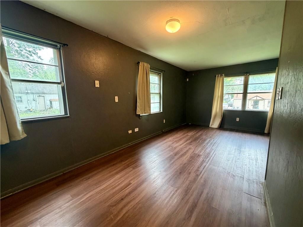 5117 Forest Avenue — photo 7