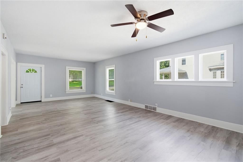 611 Arrow Street — photo 4