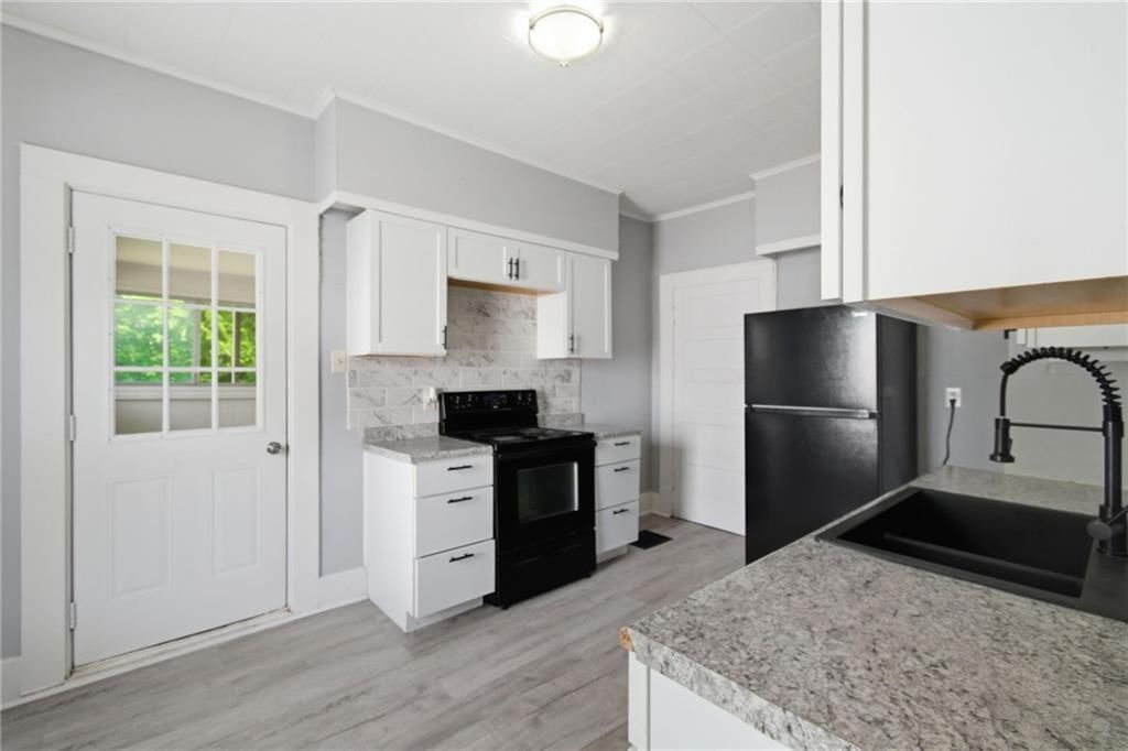 611 Arrow Street — photo 8