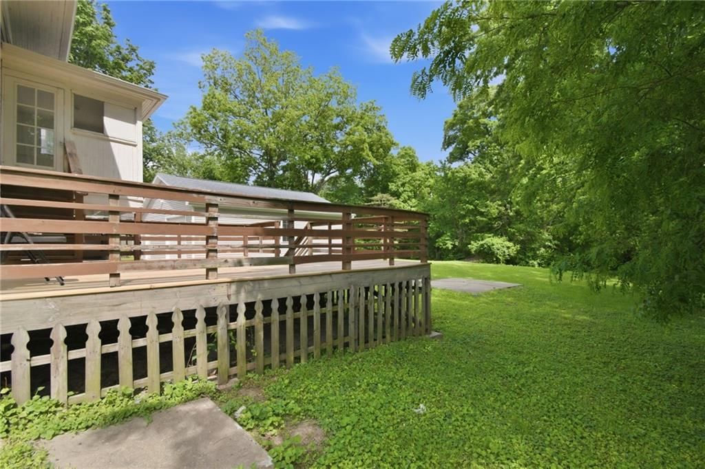 611 Arrow Street — photo 22