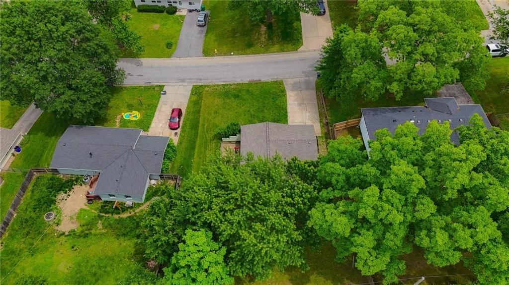 5706 N WOODLAND Avenue — photo 29