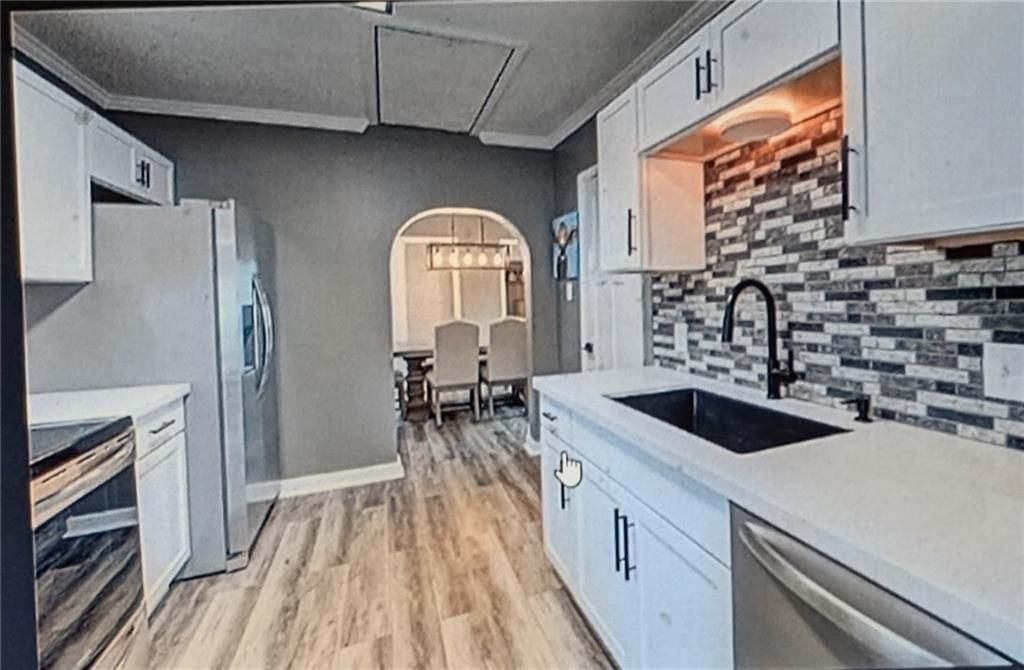145 Richmond Street — photo 4