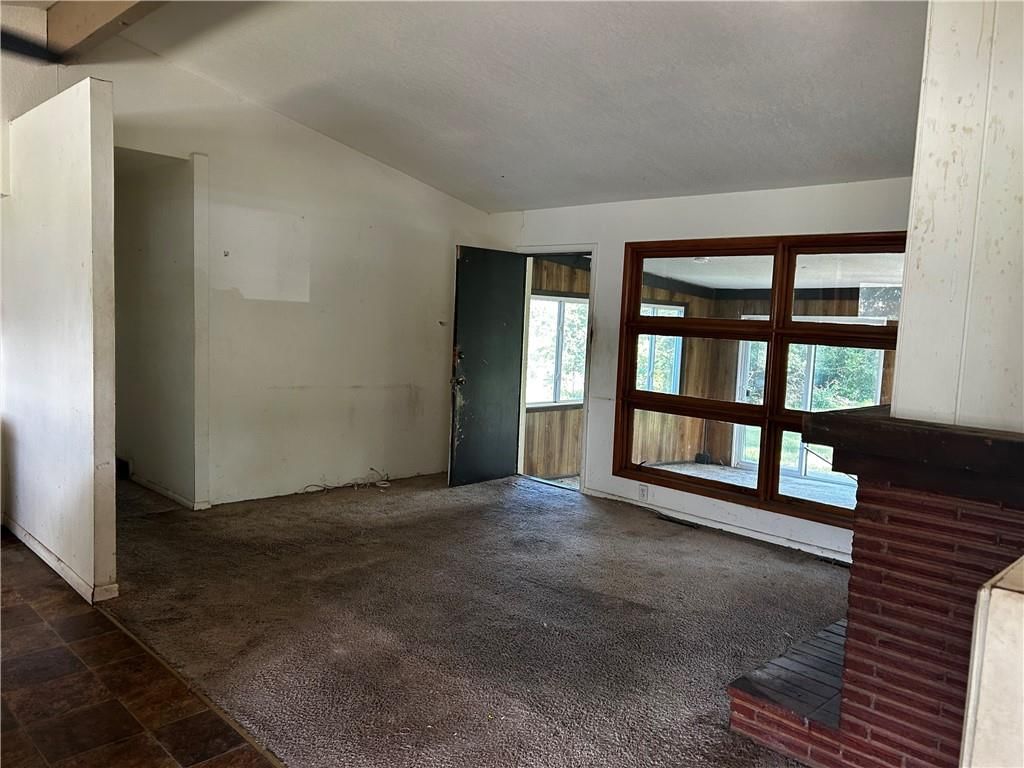 4920 E 40th Terrace — photo 3