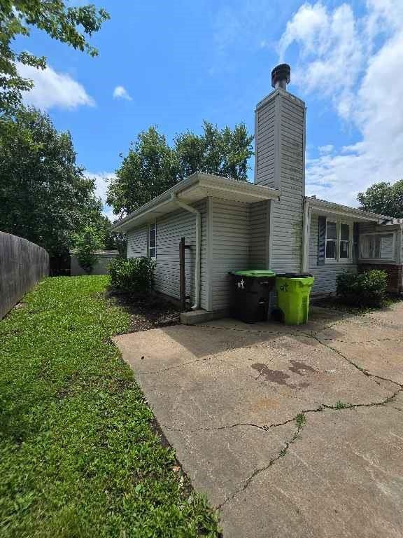 109 E Joy Street — photo 3