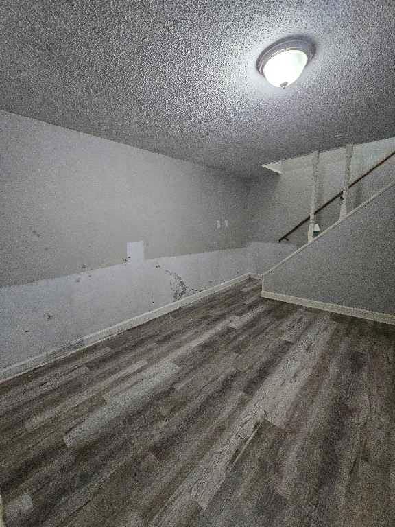 109 E Joy Street — photo 32