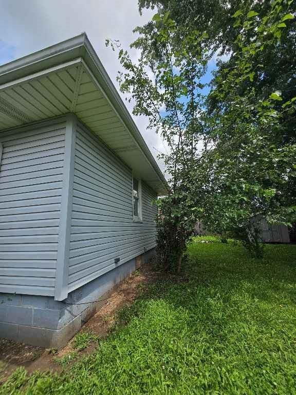 109 E Joy Street — photo 35
