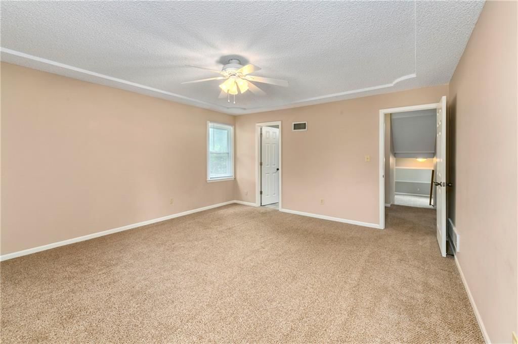 10119 EARNSHAW Street — photo 20
