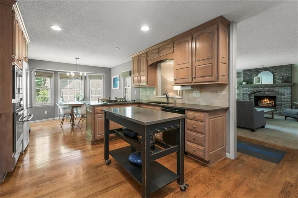 3613 NW Blue Jacket Drive — photo 8