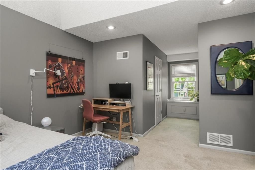 3613 NW Blue Jacket Drive — photo 16