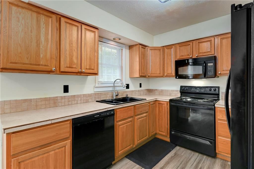 15810 Valentine Street — photo 8