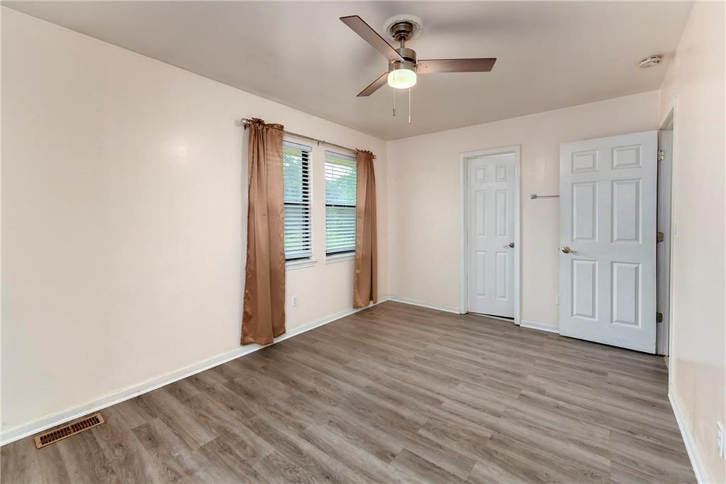 15810 Valentine Street — photo 18