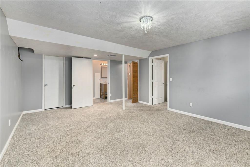 15810 Valentine Street — photo 20