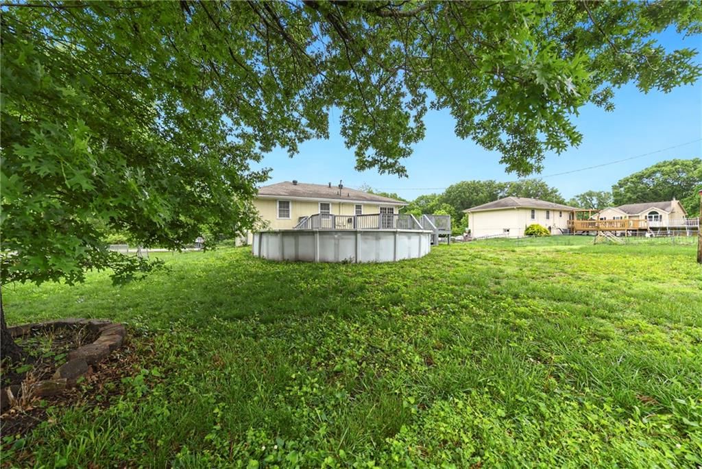 15810 Valentine Street — photo 26