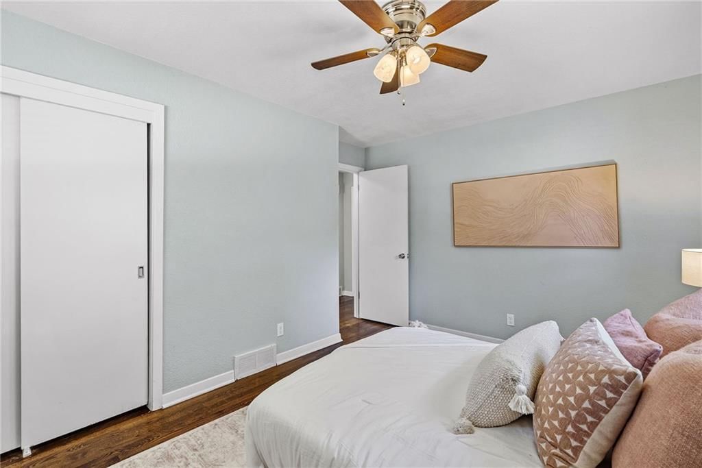 7129 Lowell Avenue — photo 15