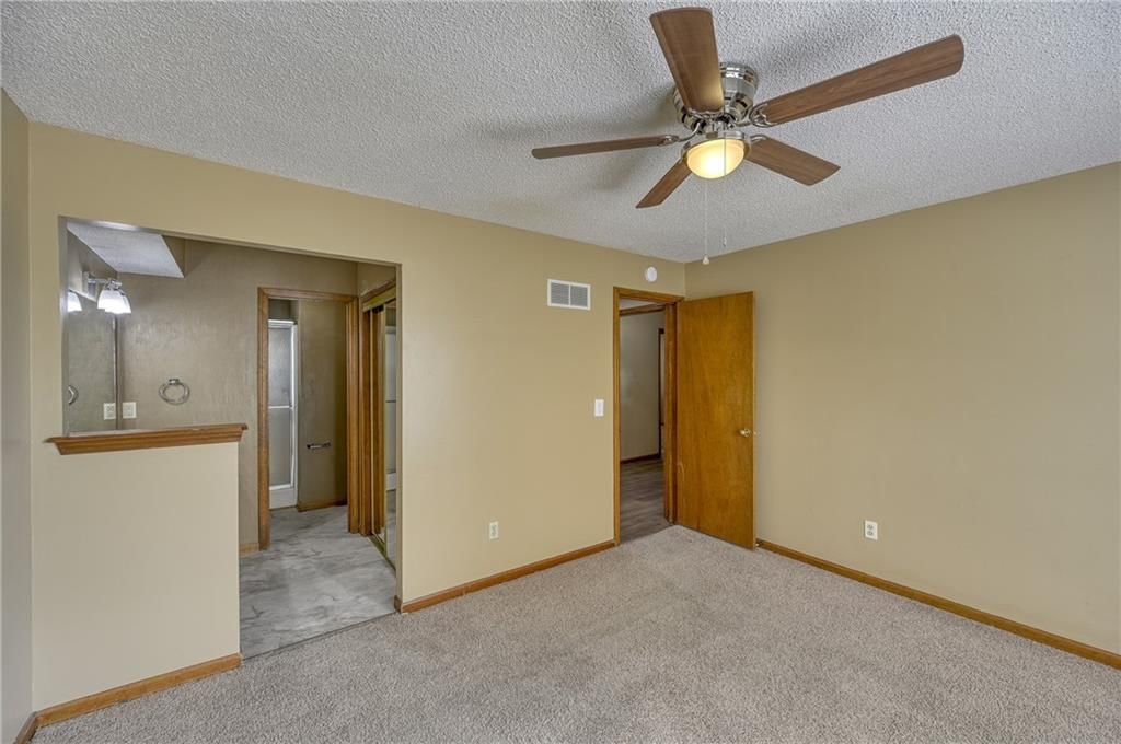749 SE CLAREMONT Street — photo 5